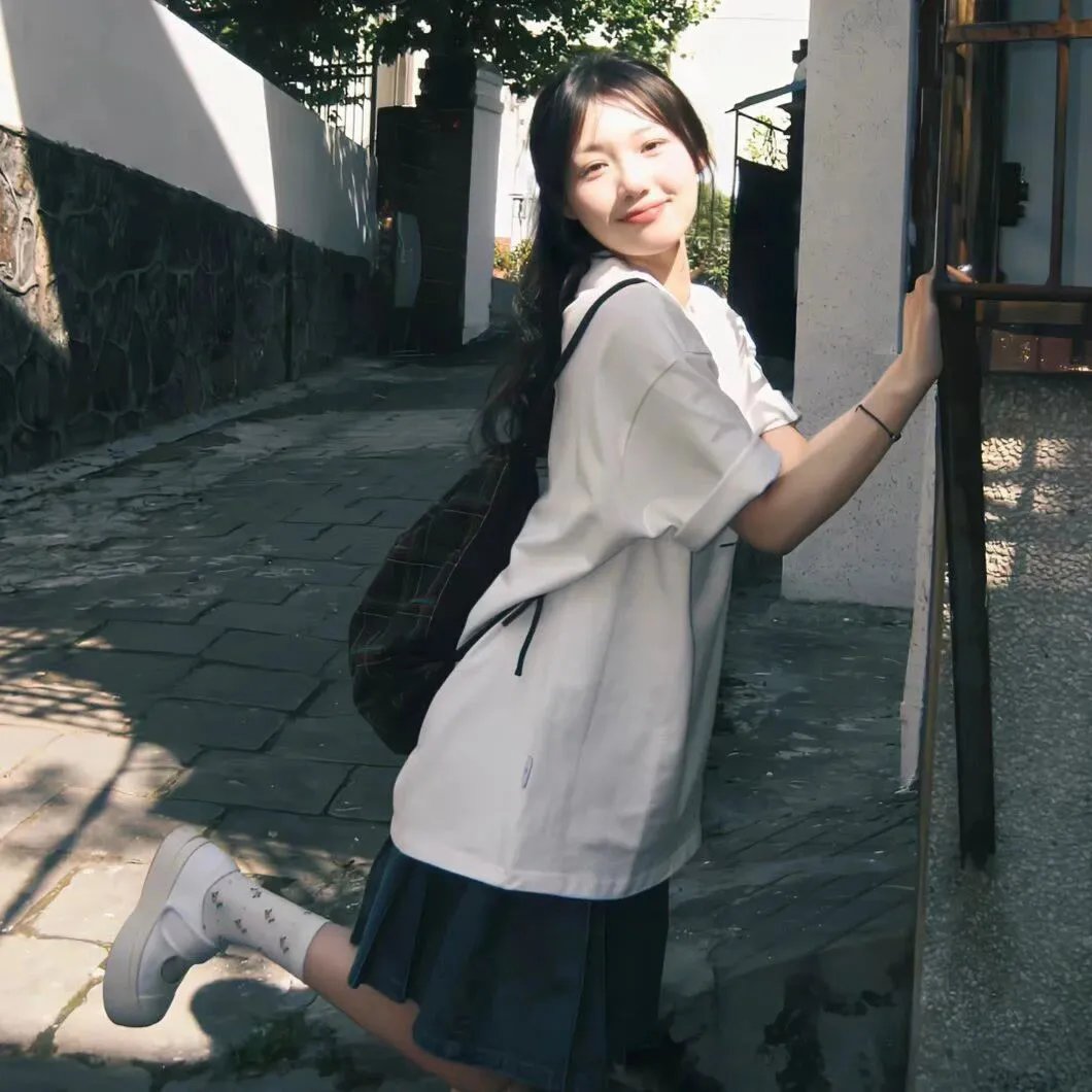 《胜利之光》海报