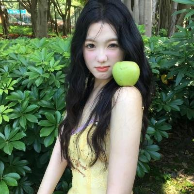 《鹅卵石》海报